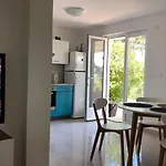 Mit Gruenem Garten Und Meerblick By Interhome *