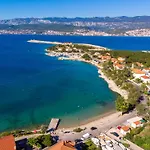 Hébergement de vacances Mit Gruenem Garten Und Meerblick By Interhome Šilo