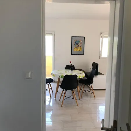 Hébergement de vacances Mit Gruenem Garten Und Meerblick By Interhome Šilo